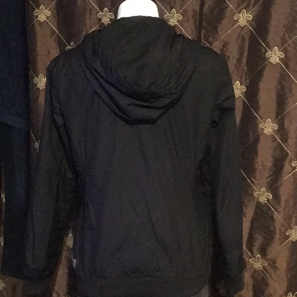 Puma Scuderia Ferrari hooded windbreaker size M - Picture 5 of 8